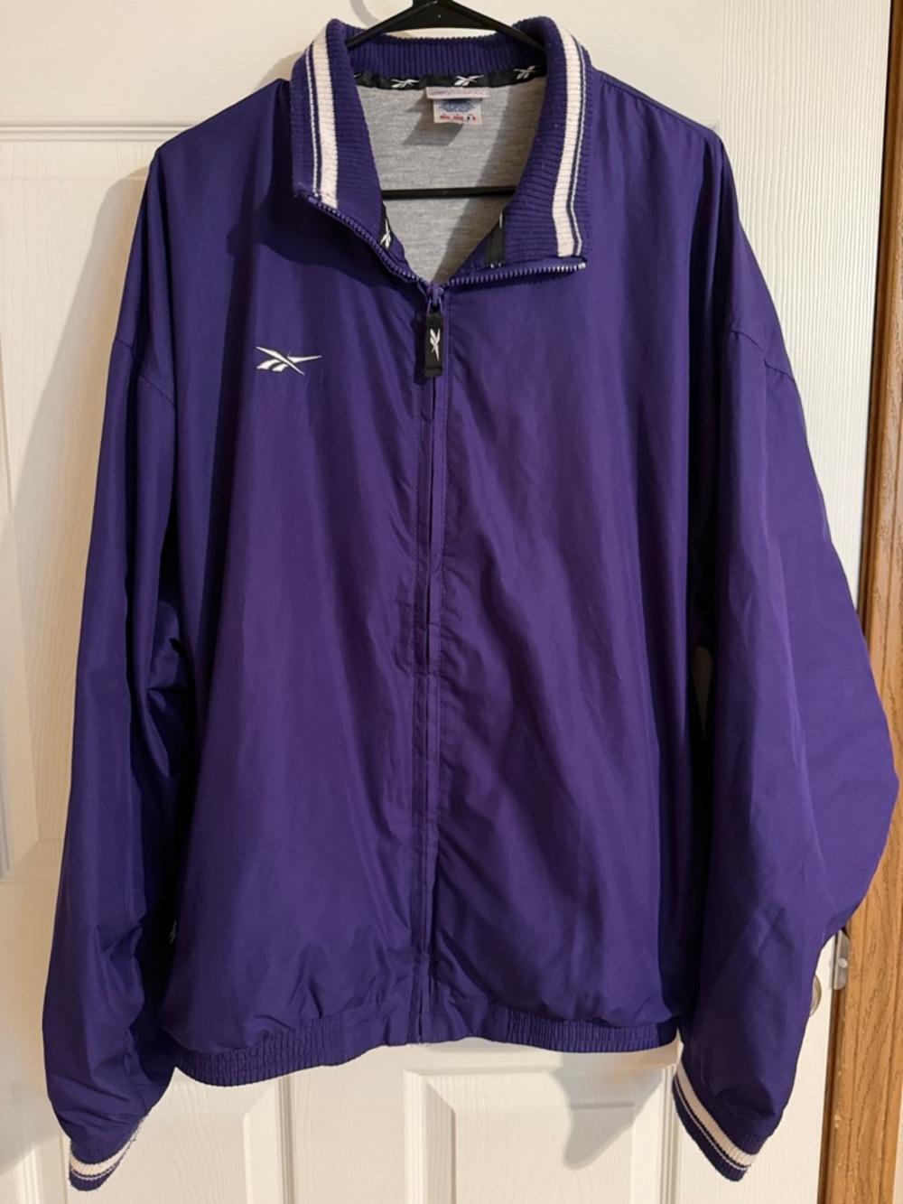 Reebok Purple Windbreaker Jacket size XL